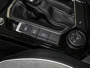 2021380TSI (q)R-Line(lin) п؅^(q)