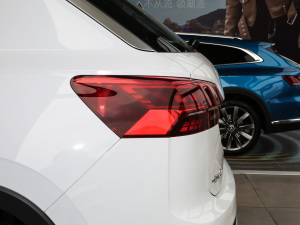 2021330TSI (q)A(lin)Plus (ji)^