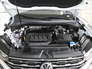 2021330TSI (q)A(lin)Plus l(f)(dng)C(j)