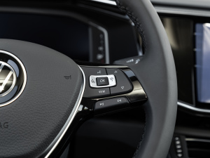 2021380TSI APro п؅^