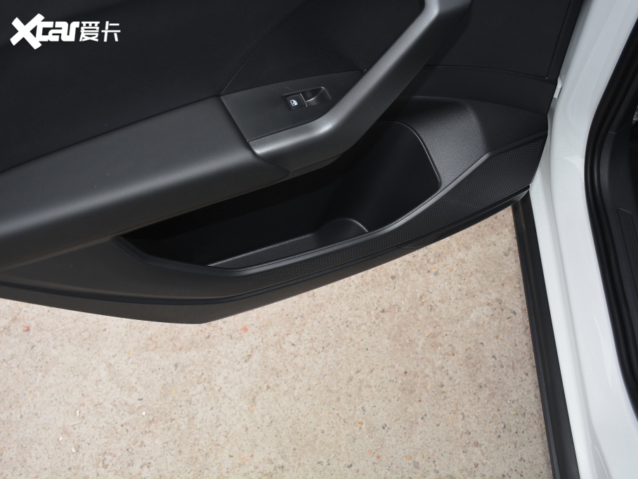 2021̽Ӱ 280TSI DSG R-Line