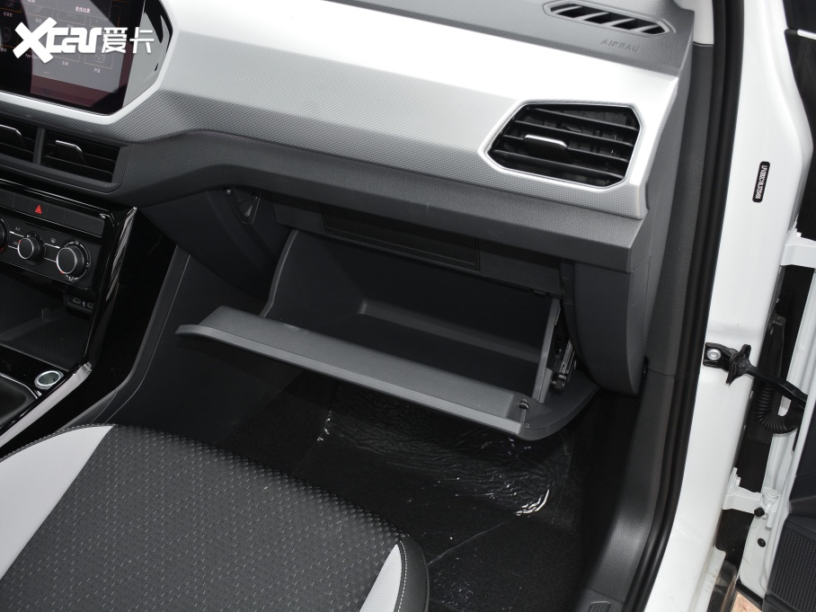 2021̽Ӱ 280TSI DSG R-Line