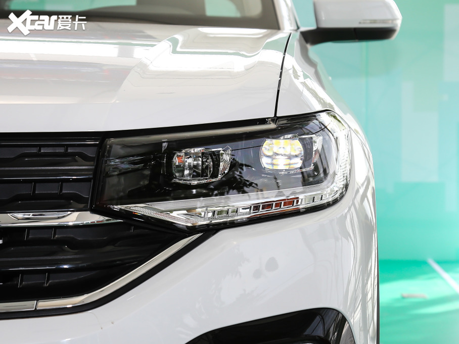 2021̽Ӱ 200TSI DSG R-Line