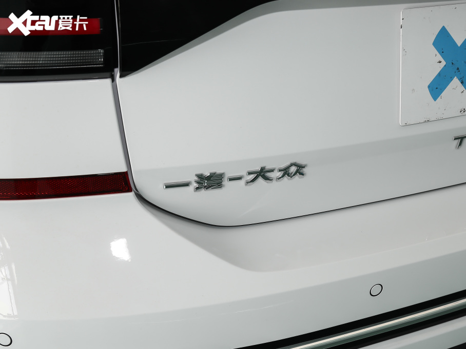 2021̽Ӱ 200TSI DSG R-Line