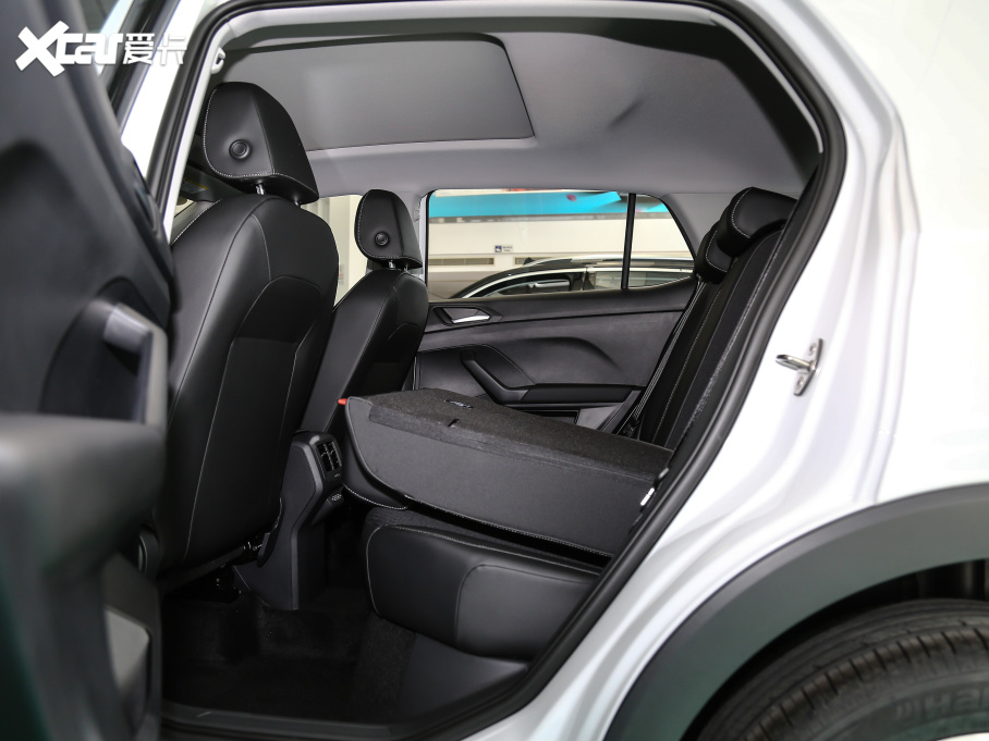 2021̽Ӱ 200TSI DSG R-Line(lin)