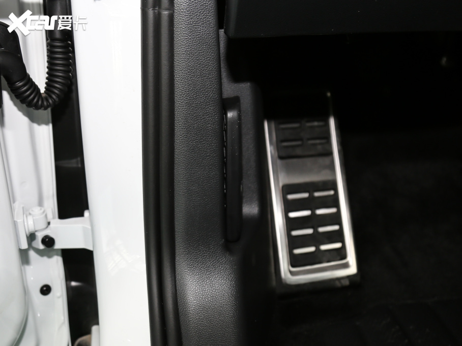 2021̽Ӱ 200TSI DSG R-Line