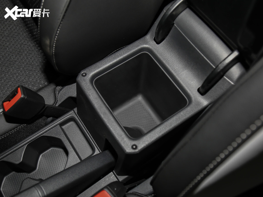 2021̽Ӱ 200TSI DSG R-Line