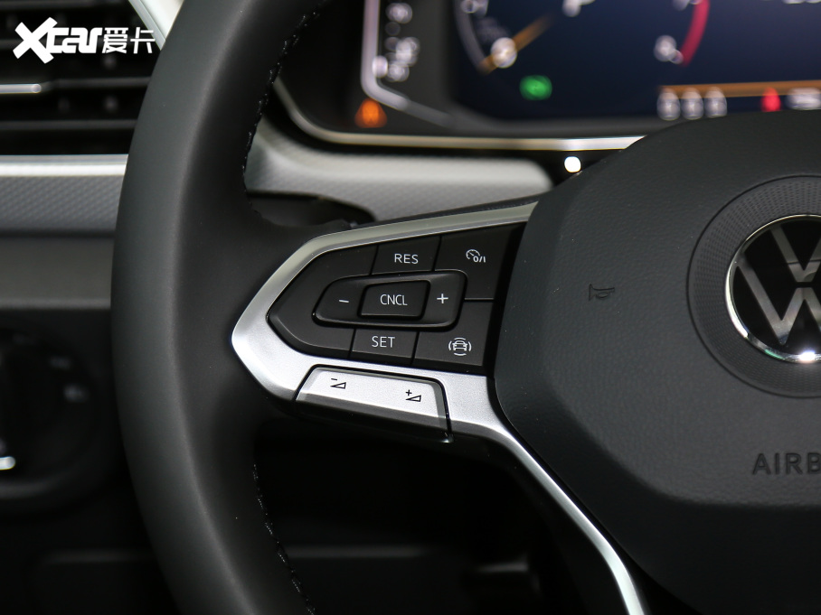 2021̽Ӱ 200TSI DSG R-Line(lin)