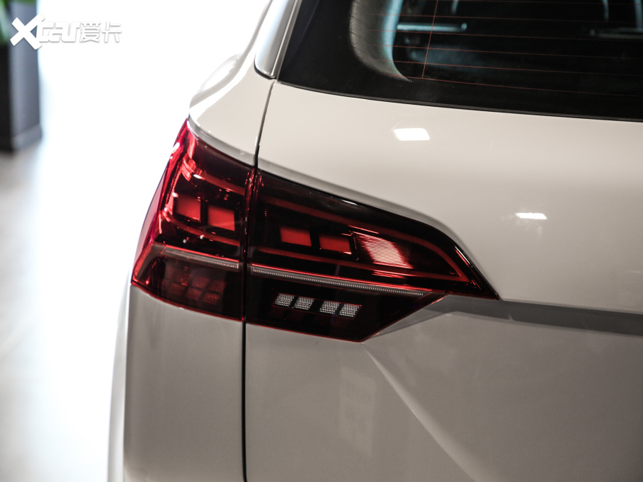 2021̽ 380TSI R-Line