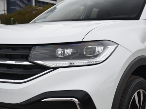 2021280TSI DSG R-Line ^