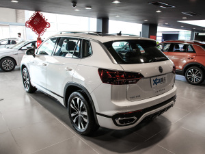 2021380TSI R-Line w^