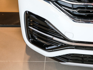 2021380TSI R-Line ^