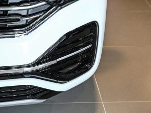 2021380TSI R-Line ^