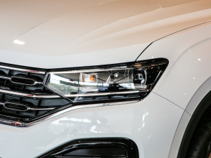 2021380TSI R-Line ^