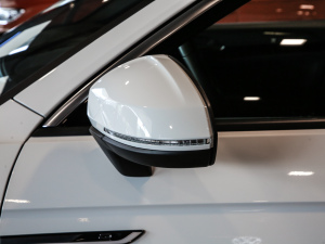 2021380TSI R-Line ^