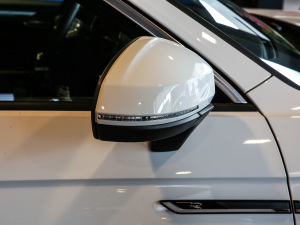 2021380TSI R-Line ^