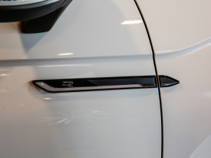 2021380TSI R-Line ^