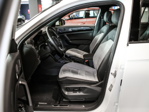 2021380TSI R-Line g