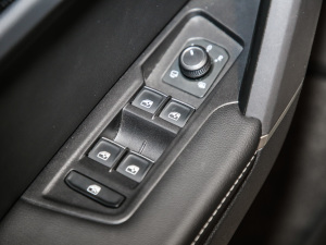 2021380TSI (q)R-Line(lin) п؅^(q)