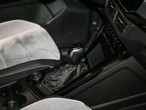 2021380TSI (q)R-Line(lin) п؅^(q)