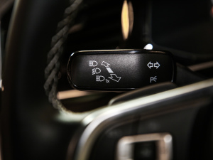 2021380TSI (q)R-Line(lin) п؅^(q)