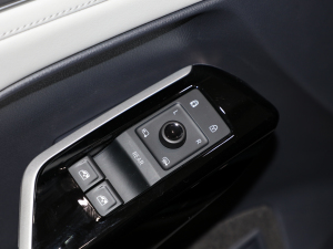 2021Ŀ Lm(x)PRO {܇ƅ^(q)	