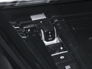 2021款380TSI 四驱旗舰胜境版 换挡杆