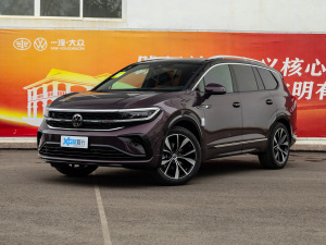 2021380TSI R-Lineؾ ǰ45