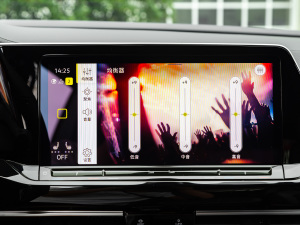 2021380TSI (q)R-Lineؾ п؅^(q)