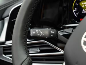 2021380TSI (q)R-Lineؾ п؅^(q)