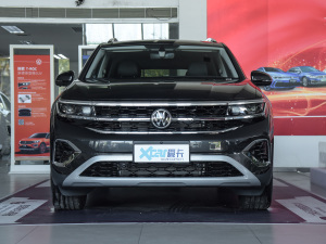 2021款330TSI 两驱豪华佳境版 正前