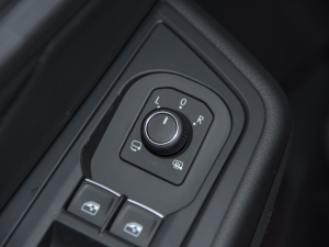 2021330TSI AѾ п؅^