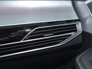 2021330TSI AѾ п؅^