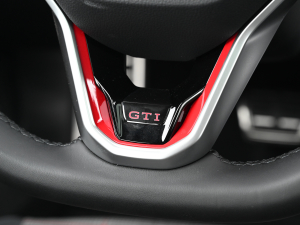 2021380TSI DSG GTI п؅^(q)
