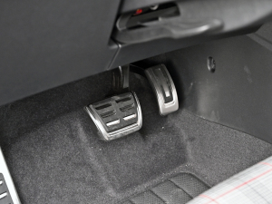 2021380TSI DSG GTI п؅^