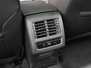 2021380TSI DSG GTI п؅^