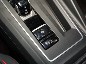 2021380TSI DSG GTI п؅^