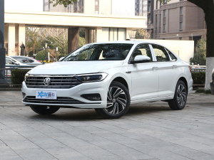 2022款280TSI DSG飞越版 左前45度