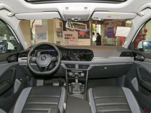 2022款280TSI DSG超越版 内饰全景