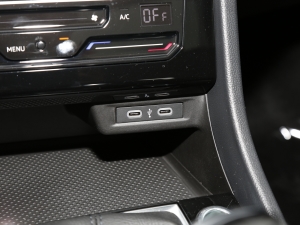 2022280TSI DSG׿Խ п؅^(q)