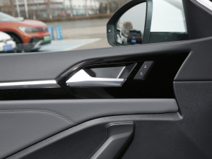 2022280TSI DSG׿Խ п؅^(q)