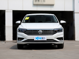 2022款200TSI DSG超越版 正前