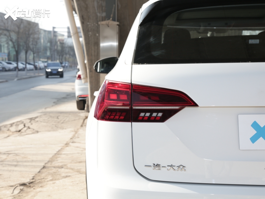 2022̽ 330TSI APlus