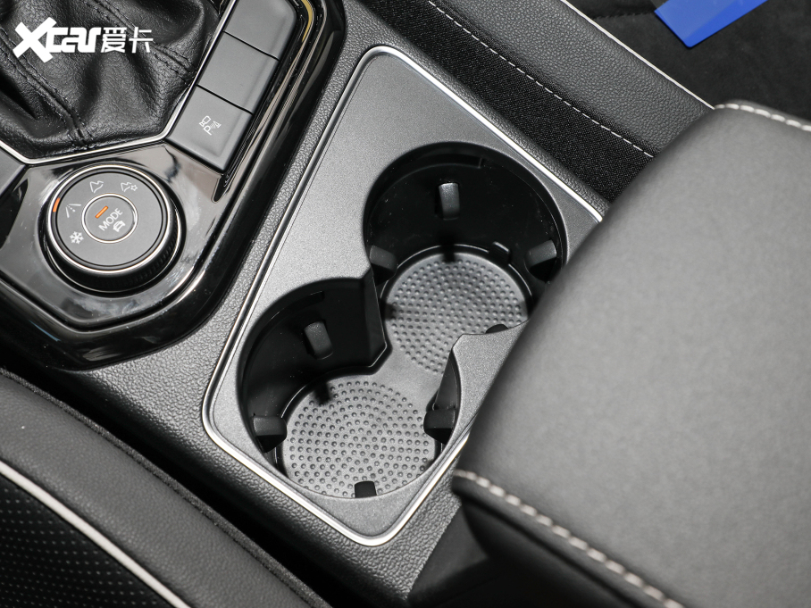 2022̽ 380TSI (q)A(lin)Pro