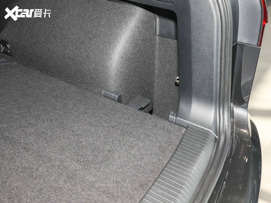 2022̽ 380TSI (q)A(lin)Pro