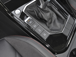 2022330TSI A п؅^