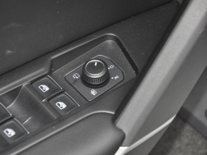 2022330TSI (q)A(lin) п؅^(q)