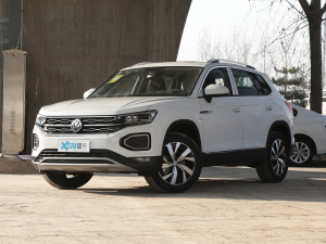 2022330TSI (q)A(lin)Plus ǰ45