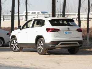 2022330TSI (q)A(lin)Plus 45