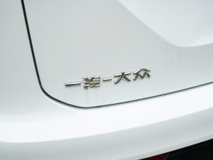 2022380TSI (q)R-Line(lin) (x)(ji)^